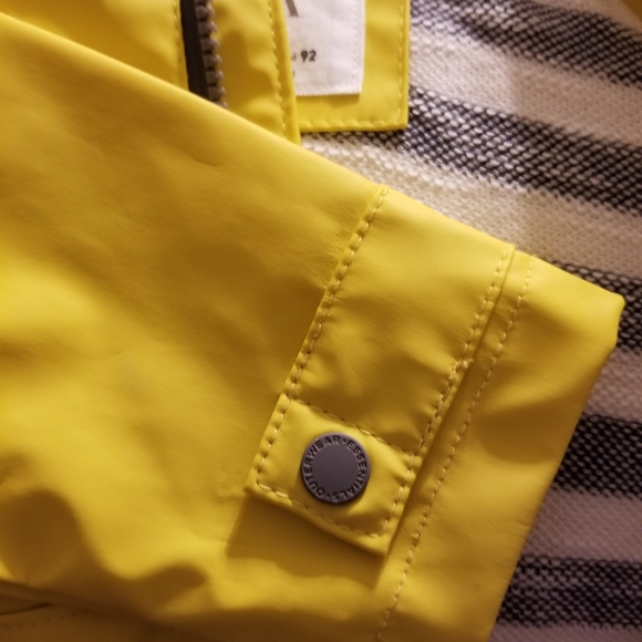 Raincoat - Picture 4 of 4